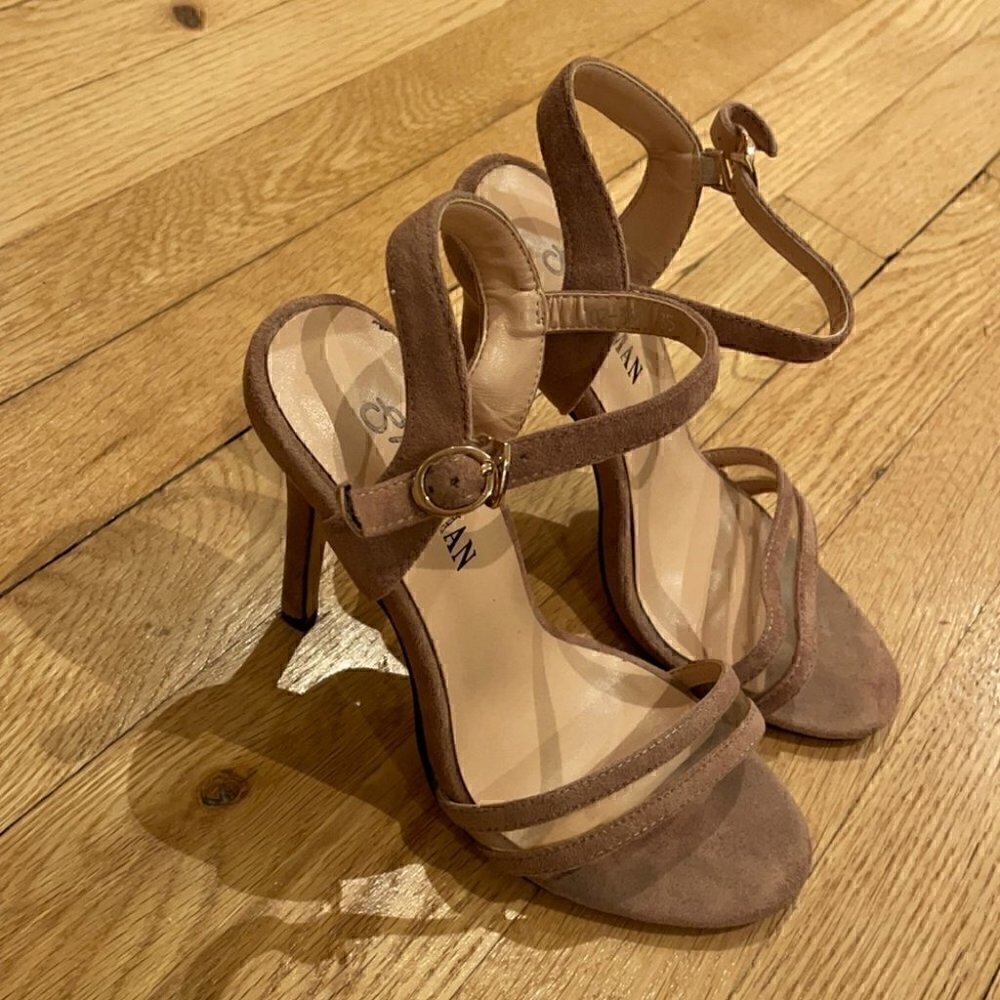 🤎 Suede tan high hill sandals with golden buckle - size 5